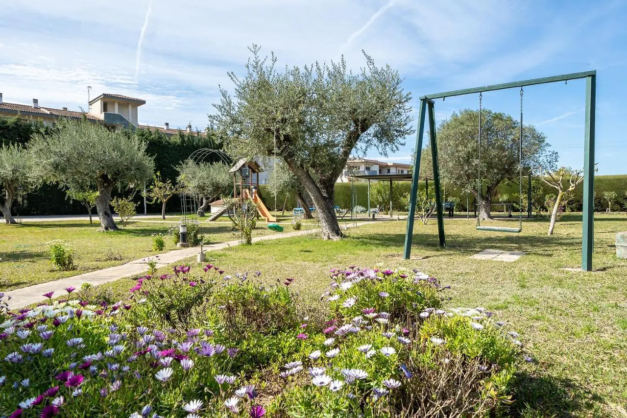 Complejo Colibri 13 Villa Cambrils 0*,